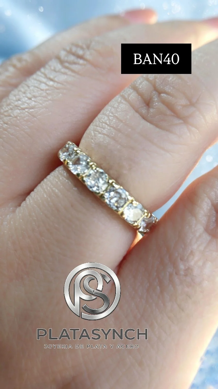 BAN40 - Anillo Brass Circoneas cubicas dorado