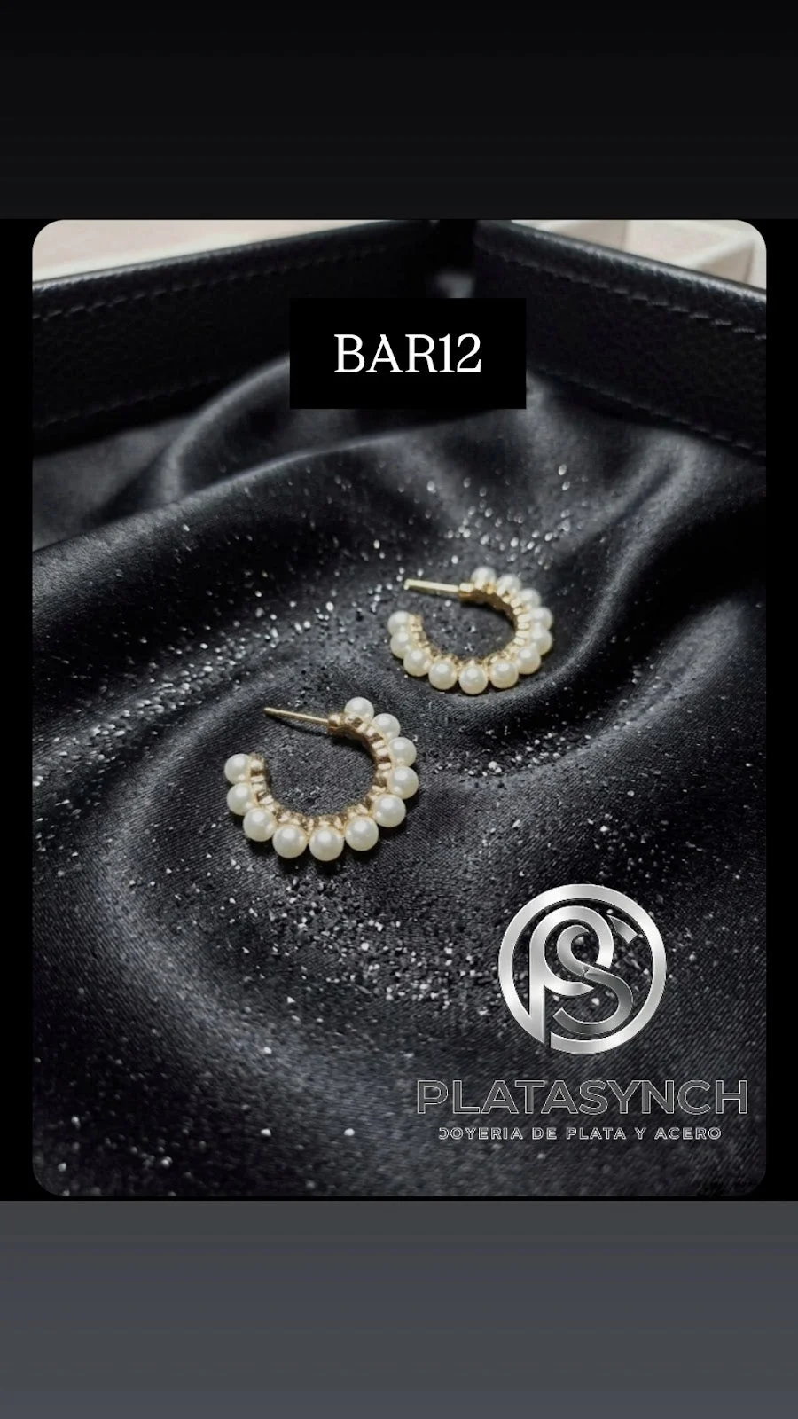 BAR12 - Aretes Brass dorado de palito de perlas 1 linea