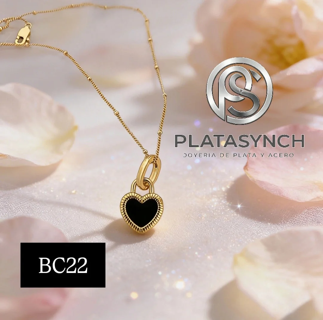 BC22 - Collar brass dorado corazon doble cara bohemio - blanco - negro